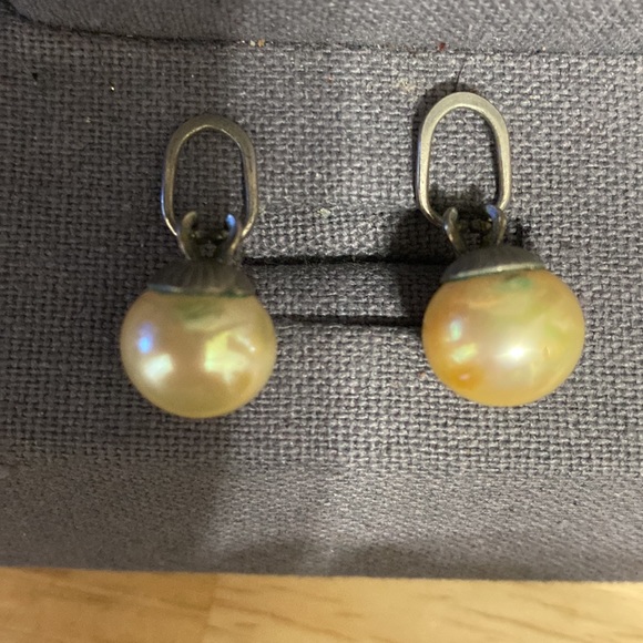 Vintage clip on pearl earrings - Picture 4 of 7